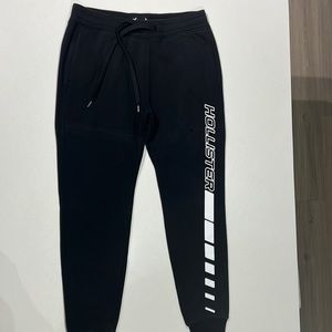 Hollister jogger black